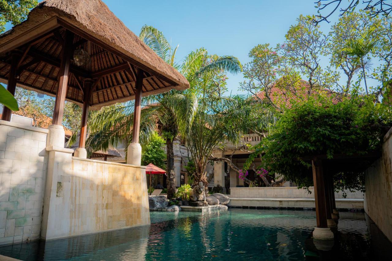 กรียา ซานเทรียน อะ บีช รีสอร์ท ซานูร์ ภายนอก รูปภาพ