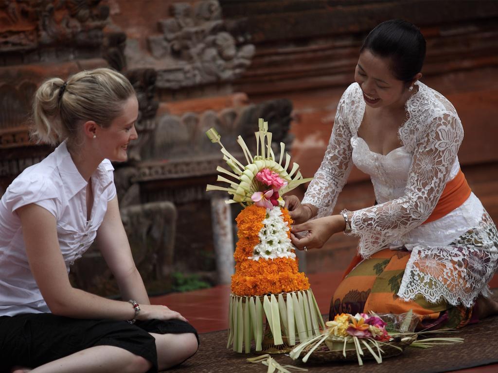 กรียา ซานเทรียน อะ บีช รีสอร์ท ซานูร์ ภายนอก รูปภาพ