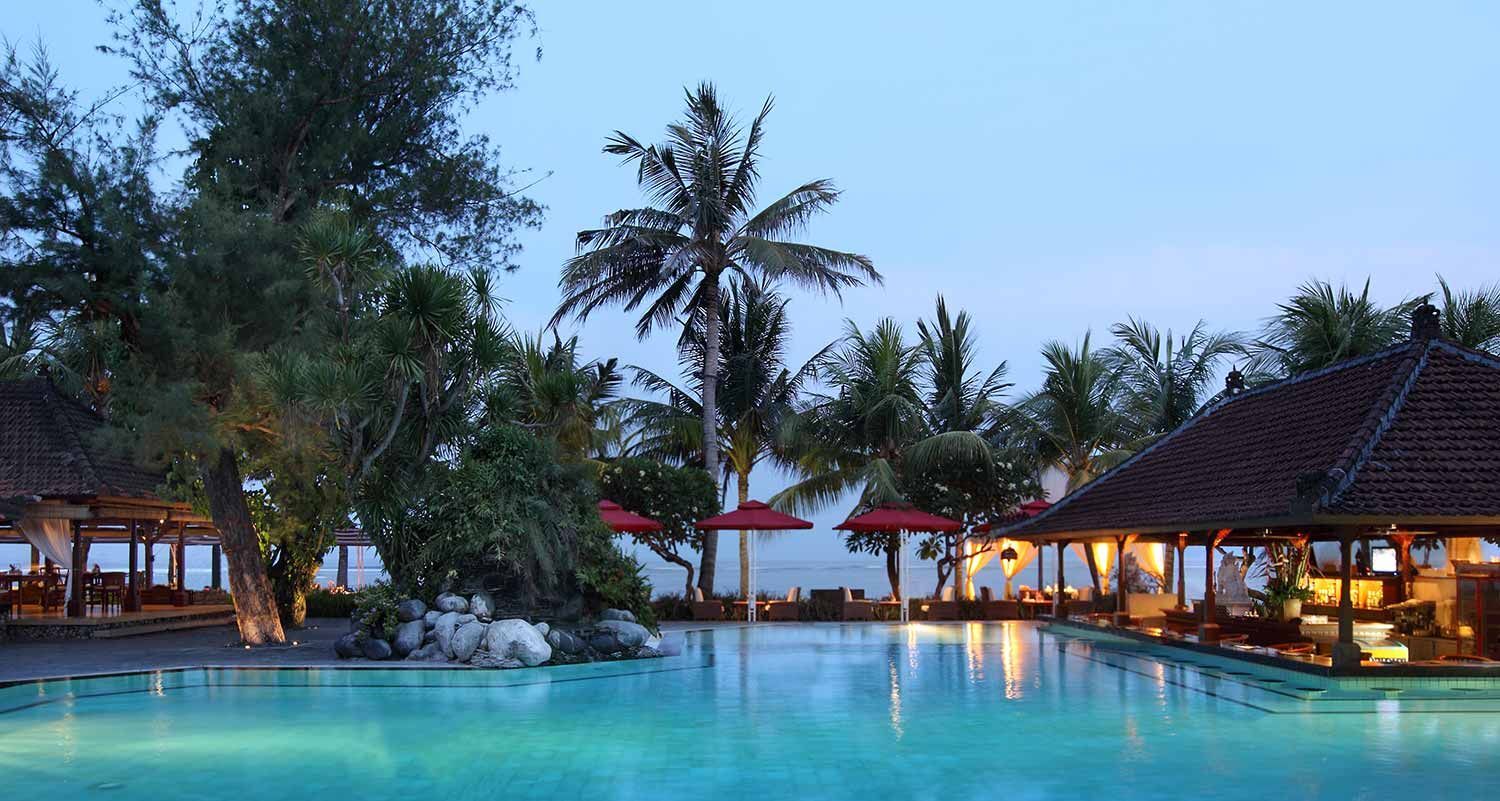 กรียา ซานเทรียน อะ บีช รีสอร์ท ซานูร์ ภายนอก รูปภาพ